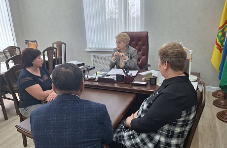 Глава Мокшанского района Решетченко А.В. провела личный прием граждан Глава Мокшанского района Решетченко А.В. провела личный прием граждан