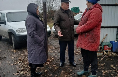 Глава Мокшанского района Н.Н.Тихомиров провел встречу с населением в д.Черниговка.