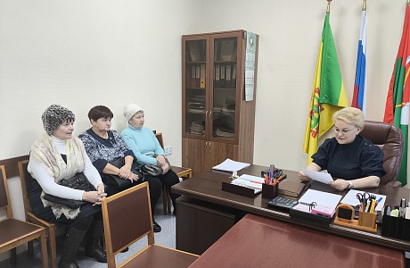 Исполняющий полномочия главы Мокшанского района Решетченко А.В. провела прием граждан по личным вопросам.