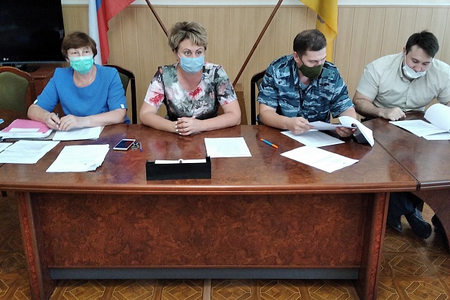 21.07.2021 года состоялось очередное заседание комиссии по делам несовершеннолетних и защите их прав Мокшанского района. 
