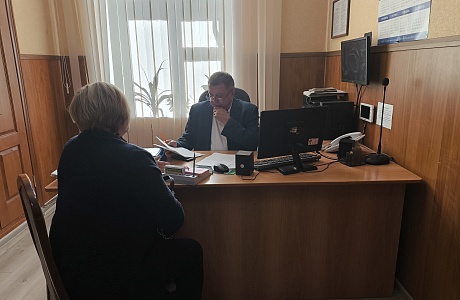 Глава Мокшанского района Н.Н.Тихомиров провел очередной прием граждан.
